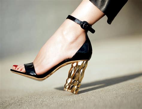 zapatos mujer ferragamo.